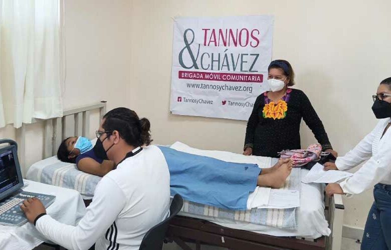 Brigada de ultrasonido en la Agencia Sarabia, San Juan Guichicovi, Oaxaca