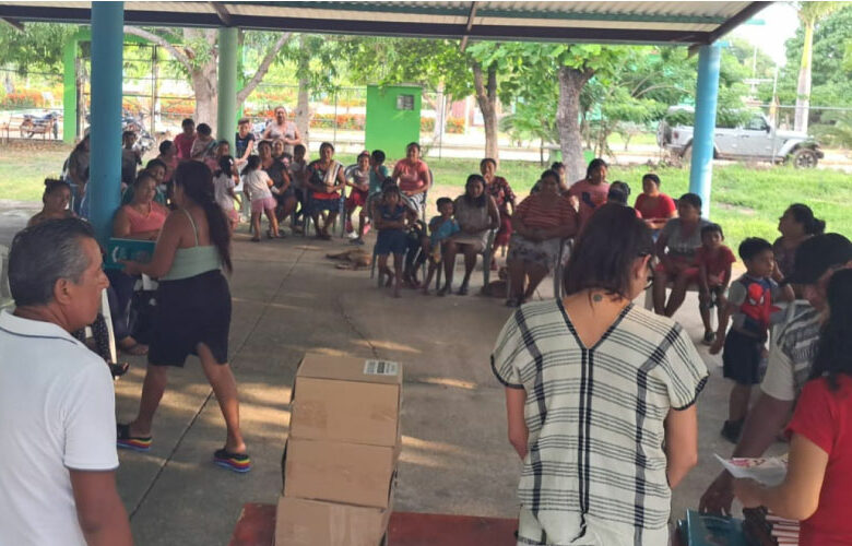 DONACIÓN DE LIBROS PARA SANTA CRUZ MONTECILLO, OAXACA