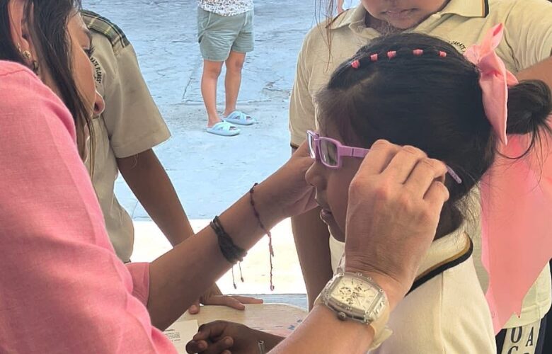 Lentes Gratuitos Transforman Vidas en San José del Progreso, Villa de Tututepec