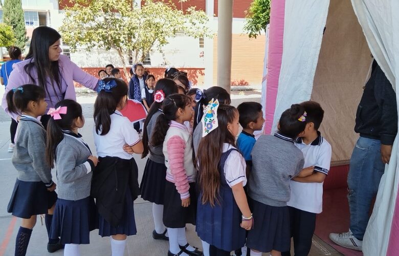 ¡Magia en la Primaria Crisóstomo Bonilla! El Cine Domo de Tannos & Chávez Llega a Puebla
